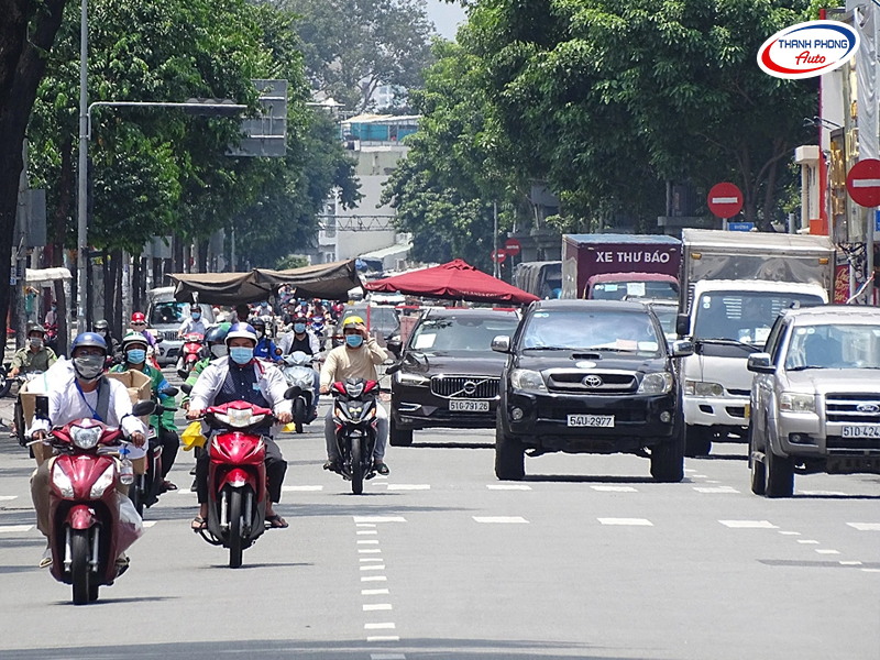 Sửa chữa xe ô tô lưu động phường Xóm Chiếu uy tín, chất lượng 2