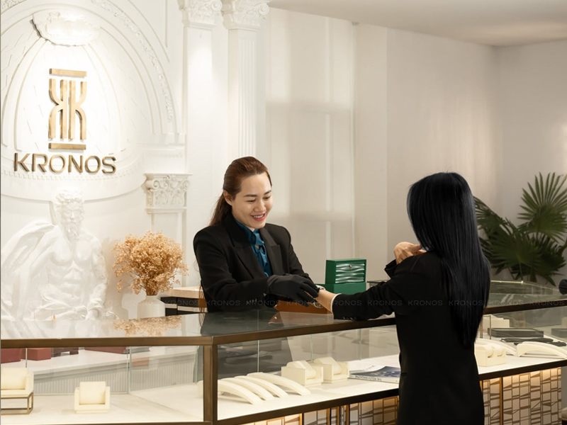 Đồng Hồ Tại Kronos Luxury Timepieces Có Cam Kết Chính Hãng Không?  2